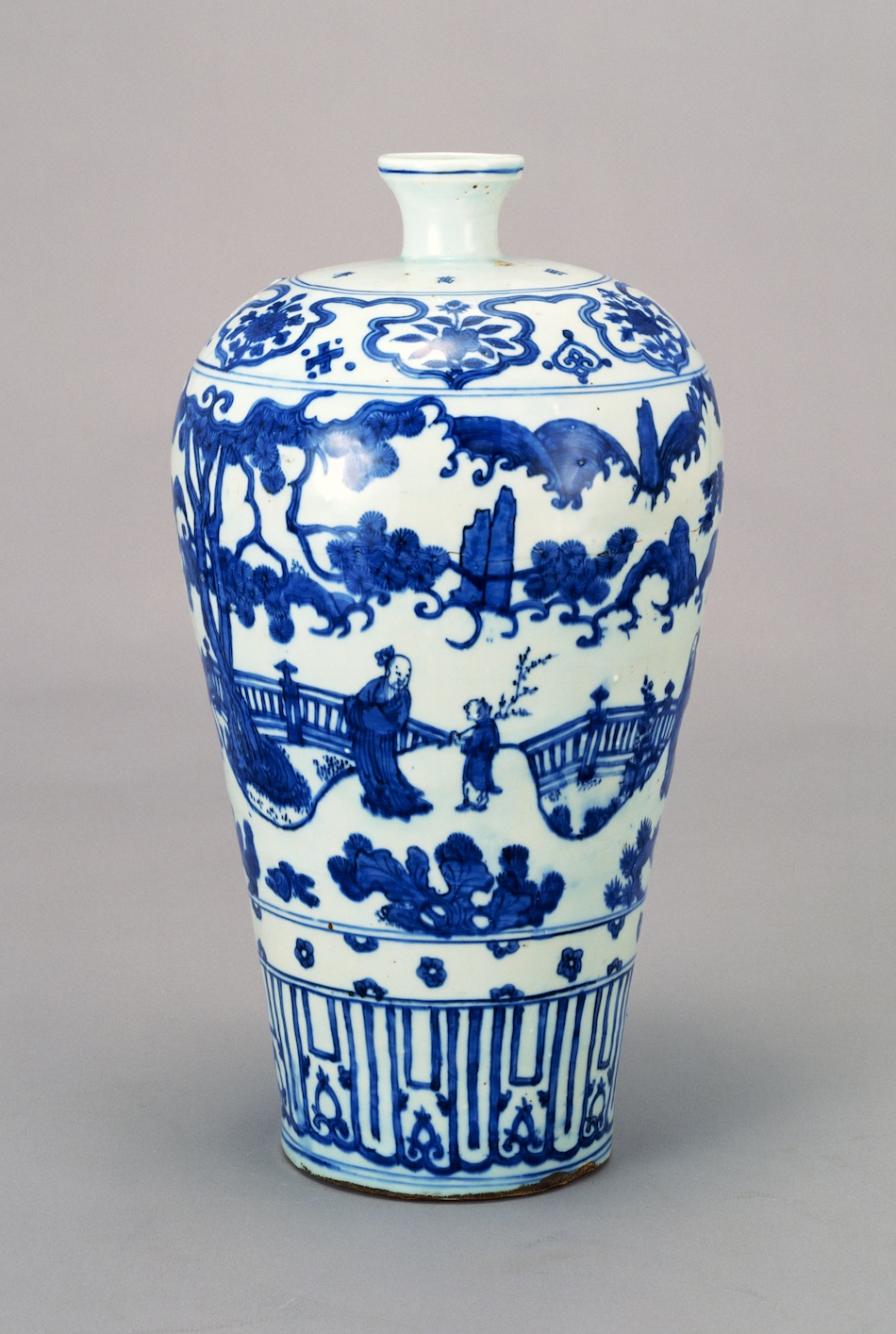中国陶器.清朝精密工芸陶器.色綺麗な絵付け.蓮.水蓮の模様.花瓶.瓶.梅 中国陶器.清朝精密工芸陶器.色綺麗な絵付け.蓮.水蓮の模様.花瓶.瓶.梅