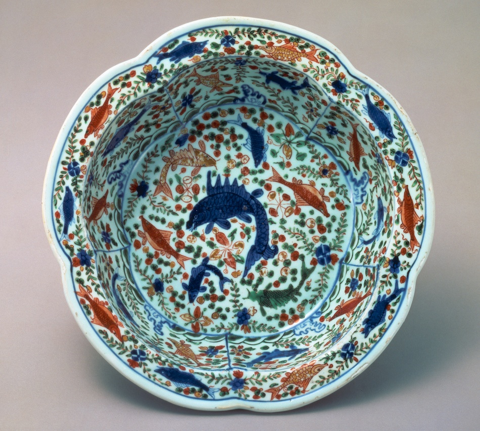 重要美術品］五彩魚藻文面盆 | 景徳鎮窯 | 作品詳細 | 東京富士美術館
